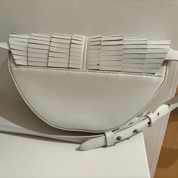 Sergio Rossi White Fringe belt bag - Picture 5 of 11